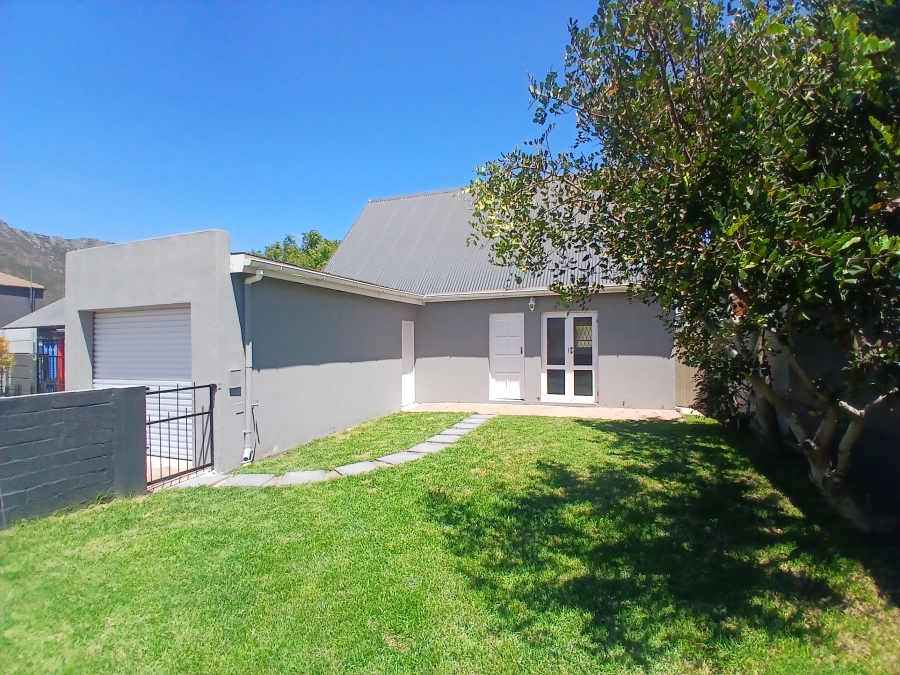 4 Bedroom Property for Sale in Admirals Park Western Cape